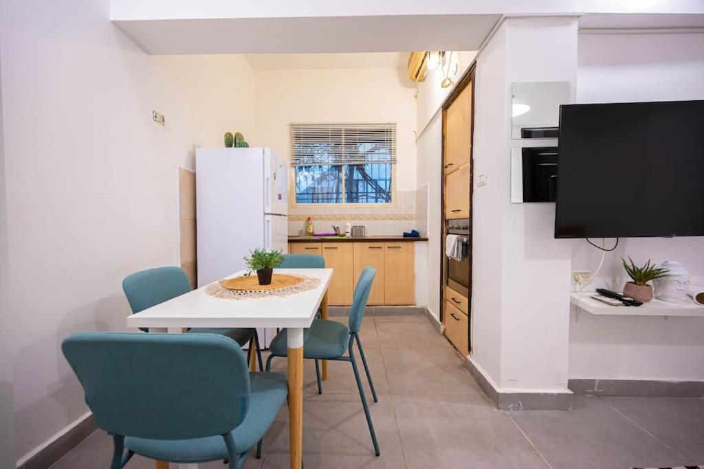 Studio Apartment In Ben Yehuda Cozy And Convinent Tel Aviv Exterior photo